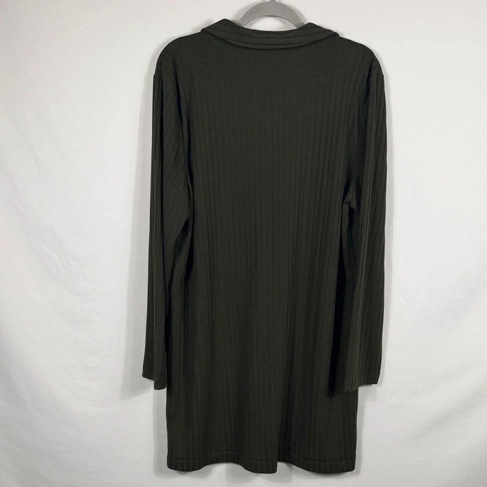 LOFT Dark Green Ribbed Full Button Long Sleeve V-Neck Dress. Womens size 18